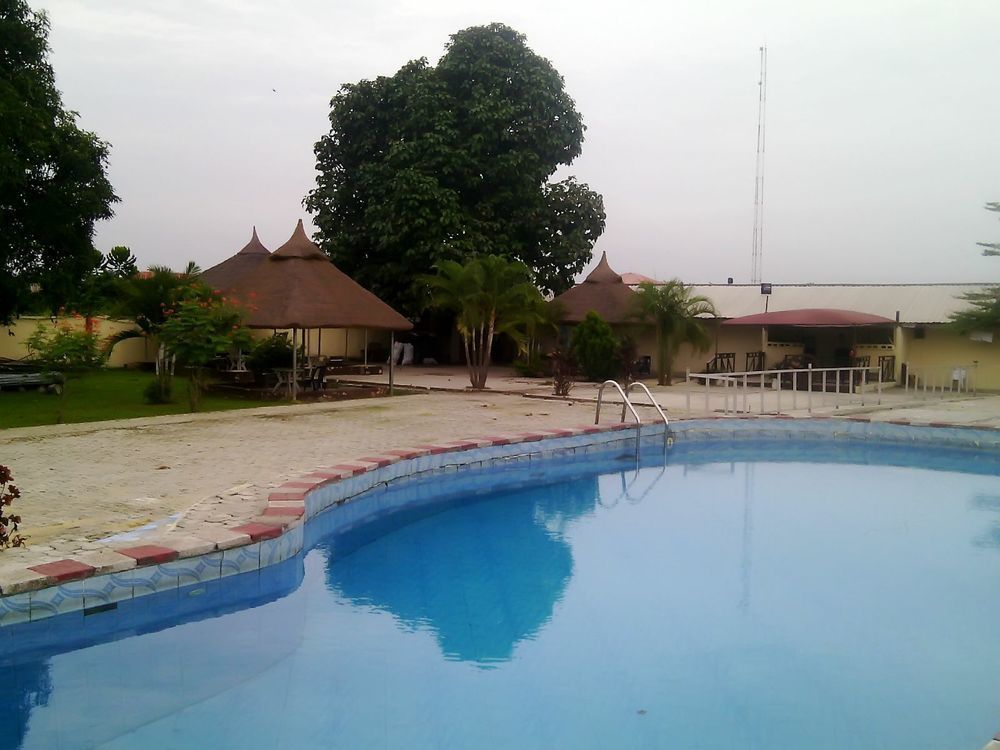 Tiffany Hotel And Towers Imogwu-Agwa Ngoại thất bức ảnh